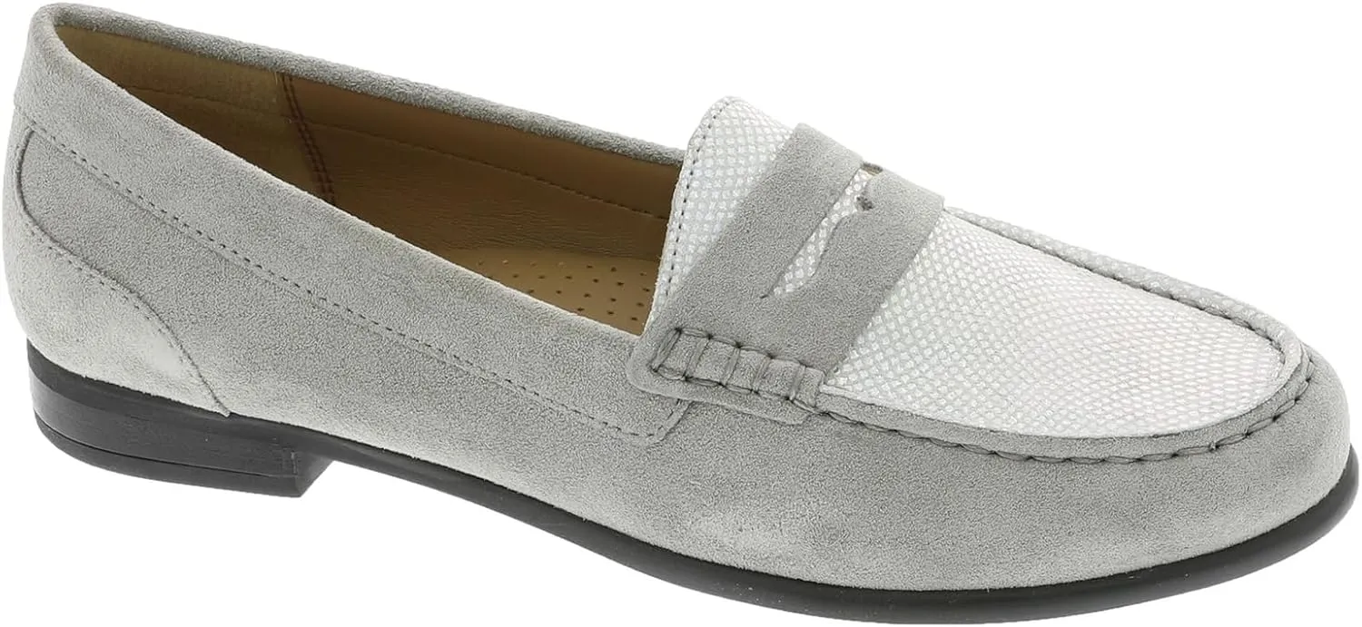 ARRAY Women's Harper Leather Slip-On Leather Loafer
