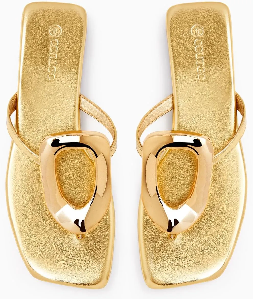 Coutgo Womens Flat Sandals Comfortable Flip Flops Slide Sandals Summer Beach Shoes with Metal Decoration