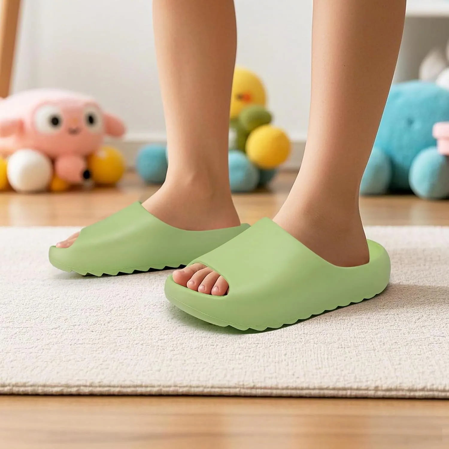 Kids Cloud Slides Slippers For Girls Boys,Pillow House Slippers Non-Slip Super Soft Quick Drying Shower Cushioned Slides Bathroom Thick Sole Sandals Indoor Outdoor Slippers