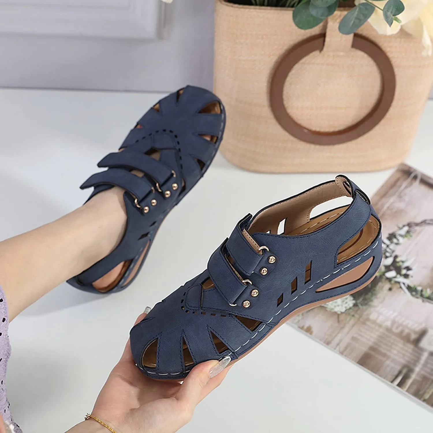 Orthopedic Sandals for Women Wide Width Thick Cushion Platform Yoga Mat Barefoot Plantar Fasciitis Relief Orthopedic Recovery Casual Vacation Footwear Summer Flip Flops for Women