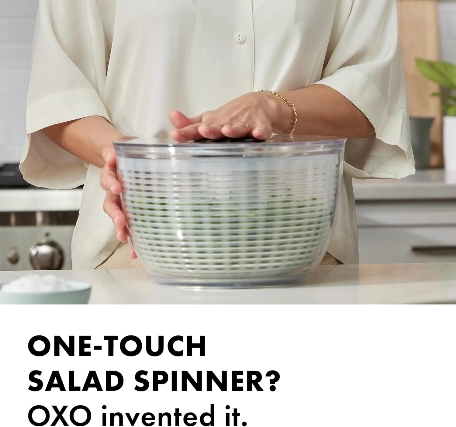 OXO Good Grips Salad Spinner | Lettuce Spinner | Fruit Washer | Fruit Washing Bowl with Strainer | Vegetable Cleaner | Salad Cleaner | Lettuce Washer | 6.22 Quart Capacity