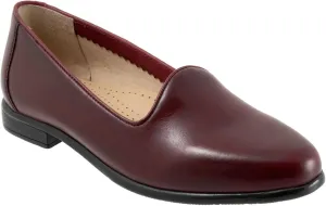 Trotters Women's Liz Lux Loafer Flat