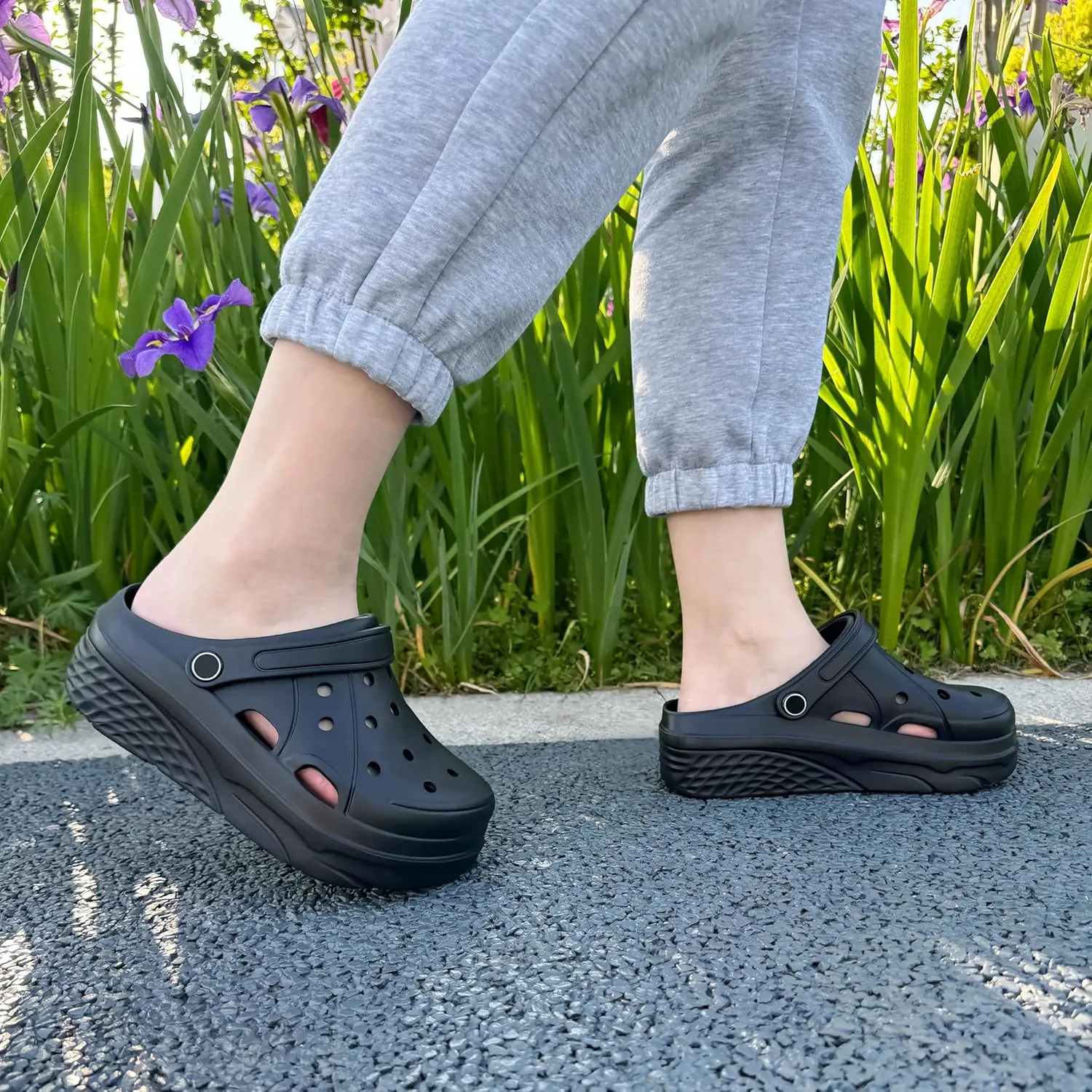 VONMAY Women's Platform Clogs Garden Shoes with Arch Support Comfortable Slip-on Slide Sandals Beach Slippers