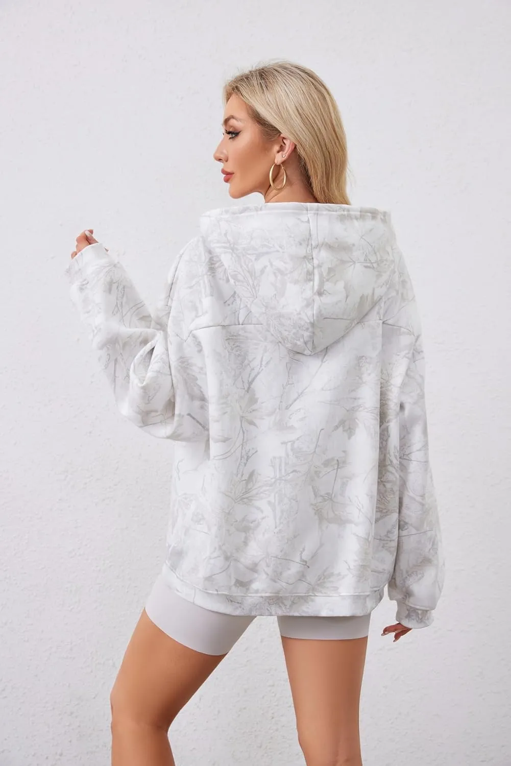 Women Oversized Fleece Camo Hoodies Maple Leaf Hooded Sweatshirt Casual Long Sleeve Fall Pullover Tops With Pockets