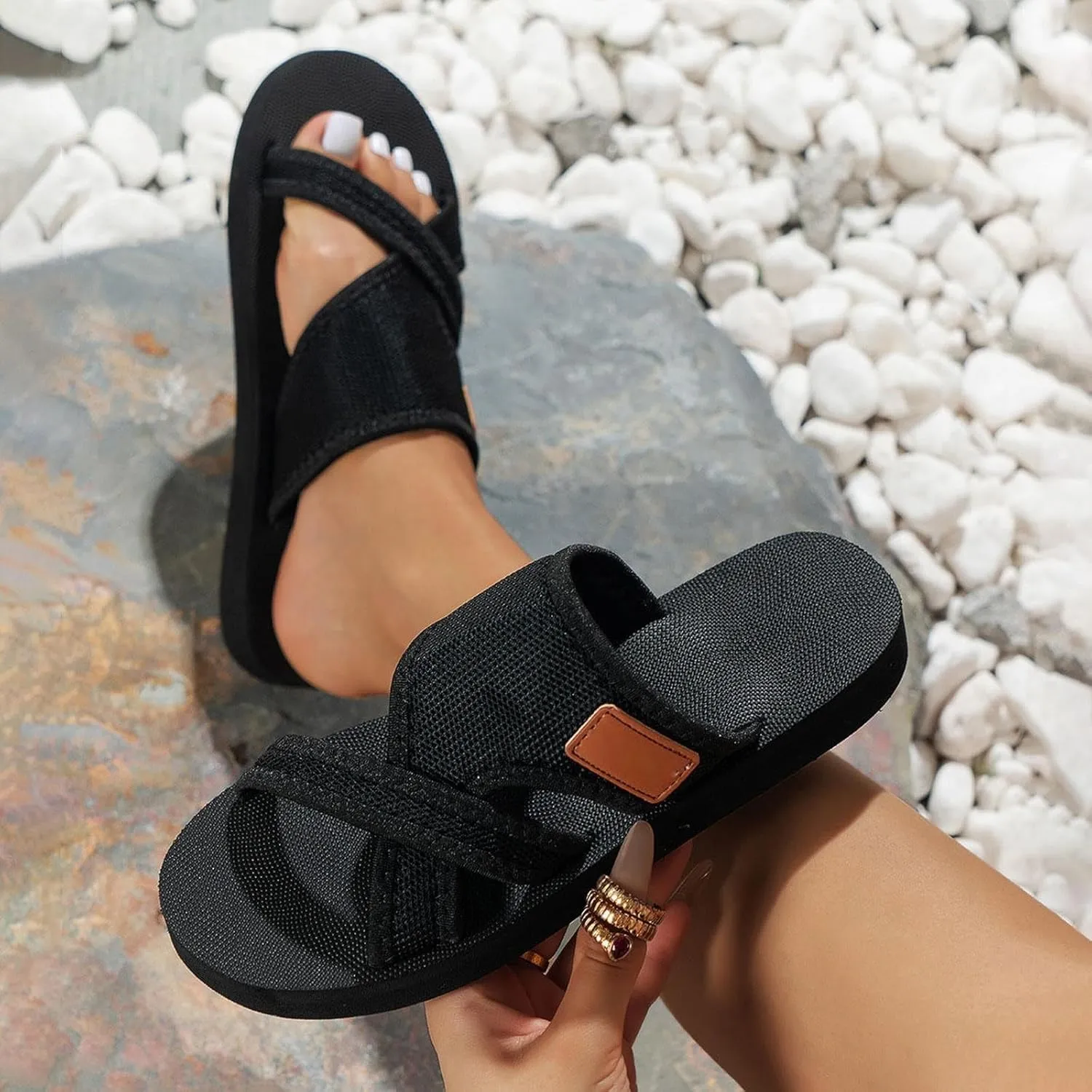 Women's Arch Support Flip Flops Mesh Sandals - Breathable Casual Beach Walking Cushioned Orthopedic Sandals Footwear