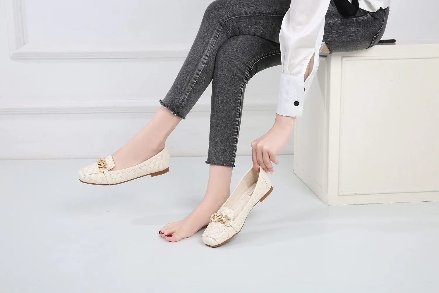 Women's Loafers Flats Casual Comfort Ladies Walking Shoes Moccasin Penny Loafers Slip On Work Shoes