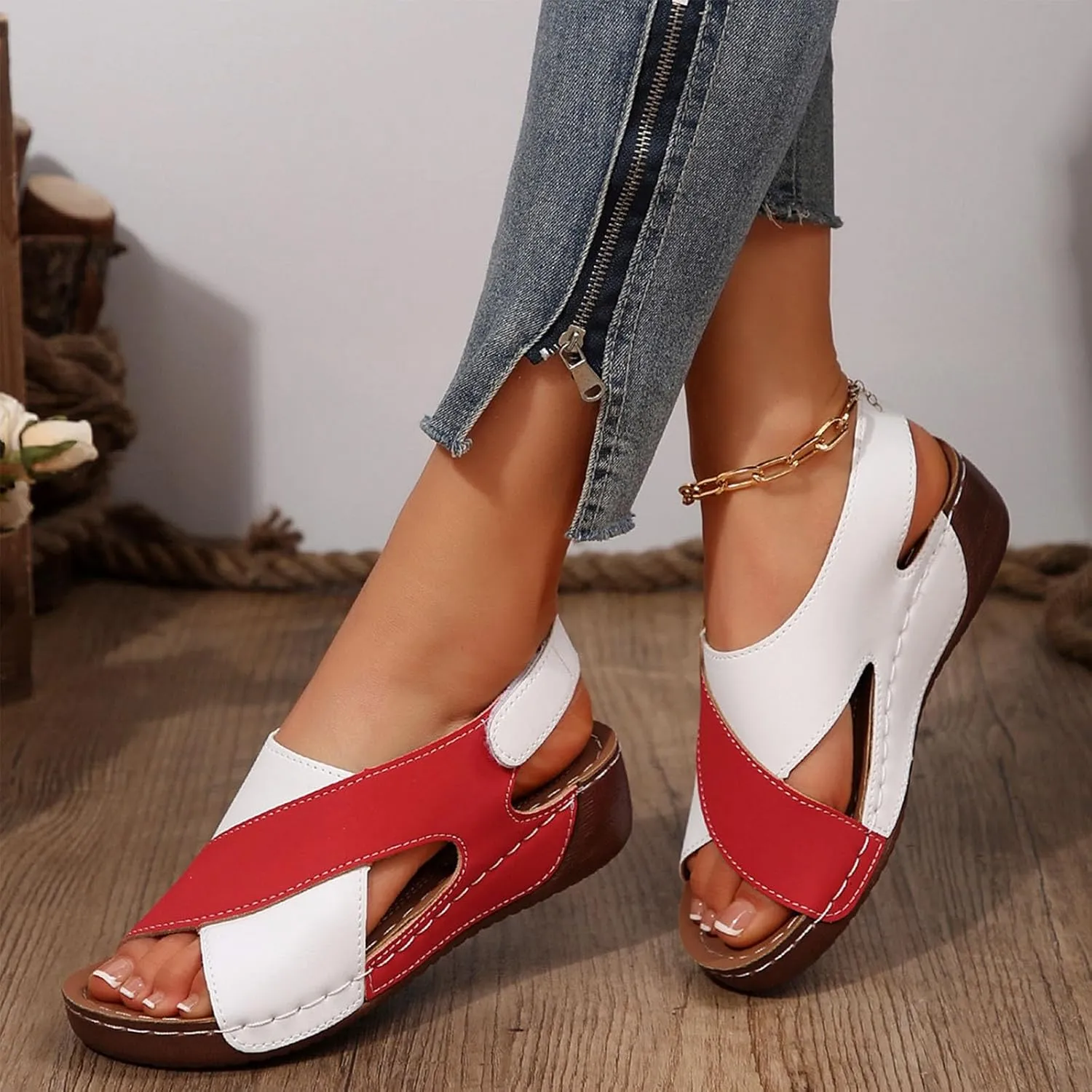 Womens Orthopedic Slide Sandals Stylish Slip on Open Toe Cute Platform Criss Cross Wide Band Flat Sandals for Summer