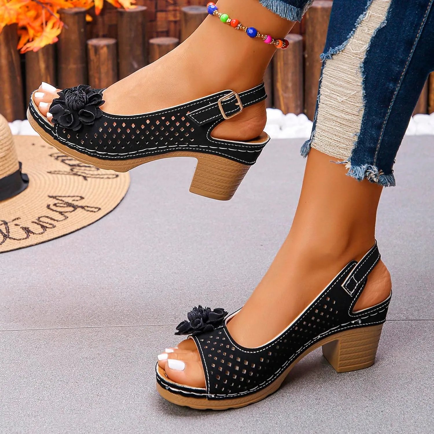 Womens Sandals Hollow Out Flower Decoration Chunky Heel Wedge Sandal Classic Casual Shoes Beach Vacation Walking Shoes Open Toe Sandal with Adjustable Hoop and Loop