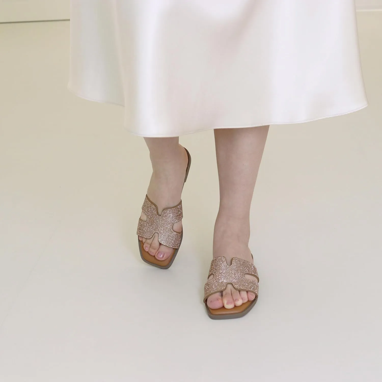 Womens Slip On Flat Sandals Soft Leather Open Toe Slide for Summer Dressy