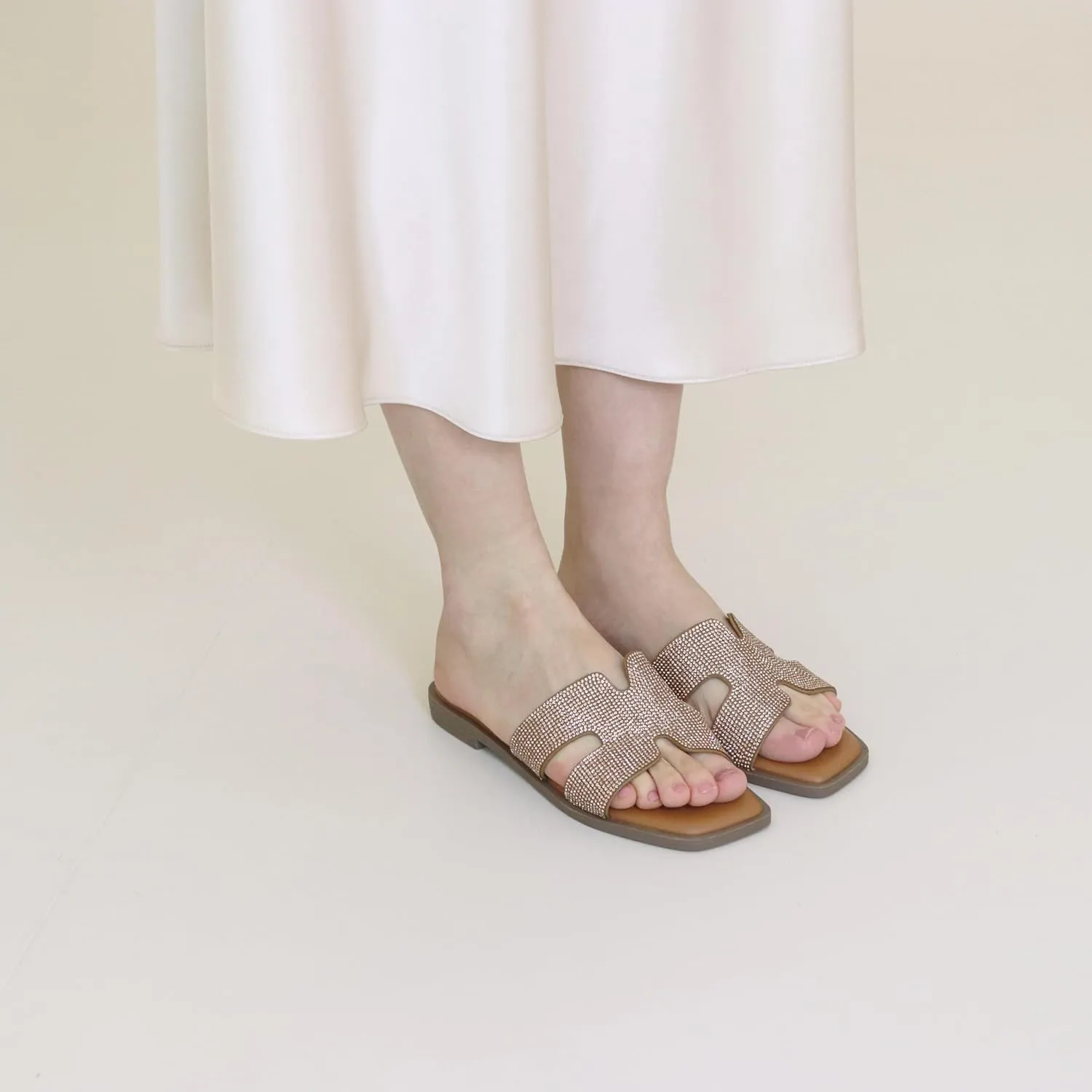 Womens Slip On Flat Sandals Soft Leather Open Toe Slide for Summer Dressy